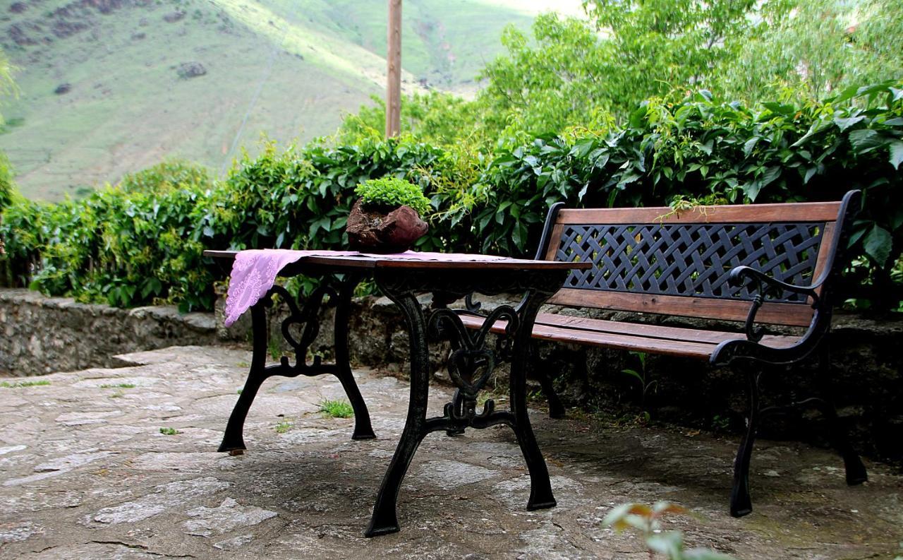To Petrino Guesthouse Agios Germanos Bagian luar foto
